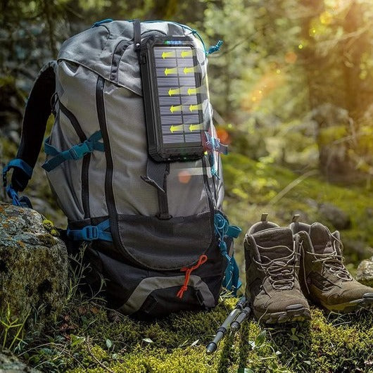 solar world - Powerbank 30.000 Mah met ingebouwde kabels Zwart